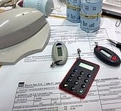accounts and calculator